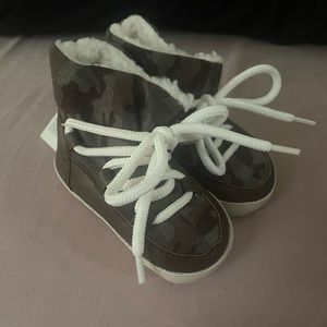 Baby Gap 3-6m Booties